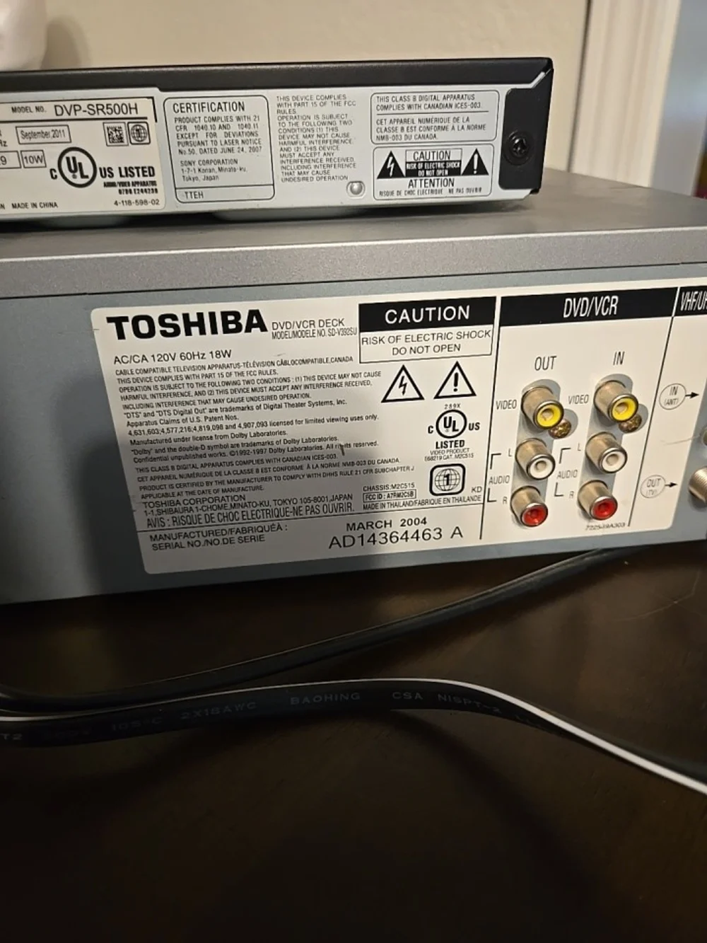 Toshiba DVD/VCR Combo Player in Silver And A Don't Dvd Both dvd Will Not Open.